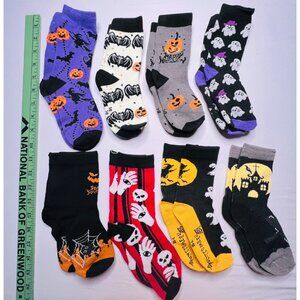 Kids Halloween-Themed Crew Socks 8-Pack Spooky Designs Cotton & Polyester Blend